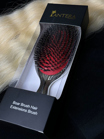 Kartáč na vlasy z kančích štětin