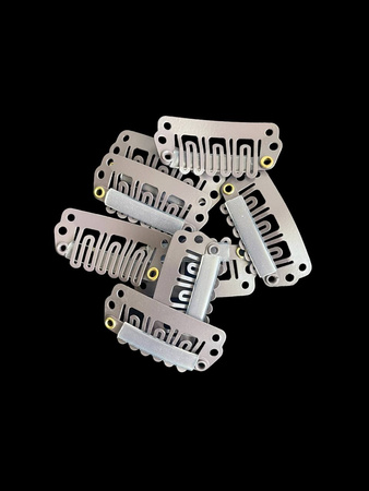 Klipy na stuhy 2,8 cm tmavě hnědé 10 ks